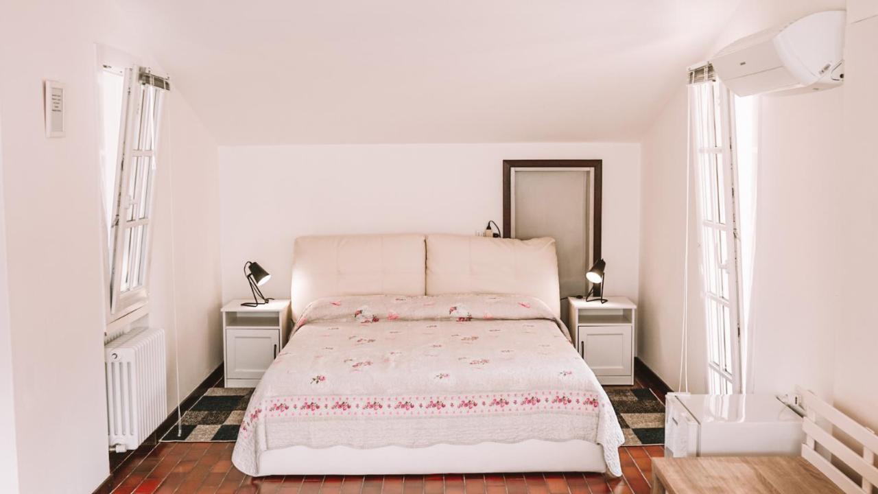 Casa Zoe Apartment Lezzeno Bagian luar foto