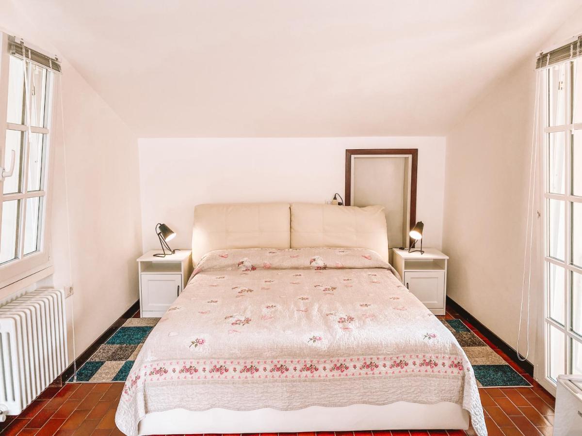 Casa Zoe Apartment Lezzeno Bagian luar foto