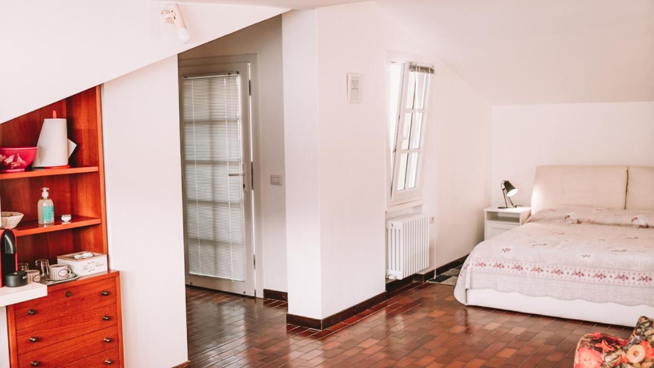 Casa Zoe Apartment Lezzeno Bagian luar foto